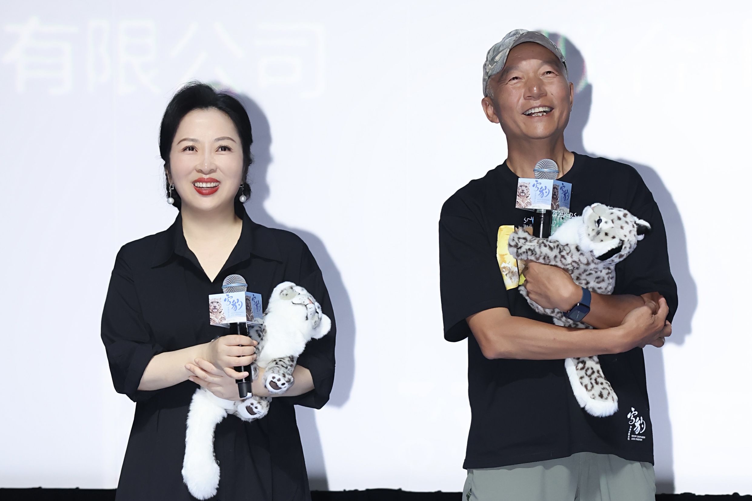 “属于中国人自己的雪豹电影” 《雪豹和她的朋友们》8月4日正式公映-第1张图片-奈飞网